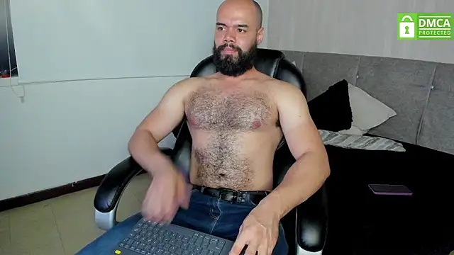 Snapshot of Luke_Diaz7 chatting on 09-19-25, 03:30 Luke Diaz7 online show from 09-19-25, 03:30