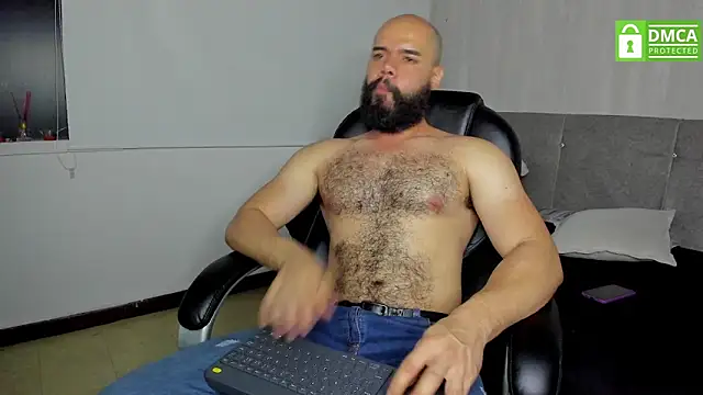 Snapshot of Luke_Diaz7 chatting on 09-24-25, 03:10 Luke Diaz7 online show from 09-24-25, 03:10