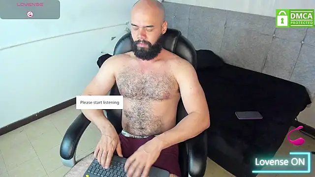 Snapshot of Luke_Diaz7 chatting on 09-28-25, 05:35 Luke Diaz7 online show from 09-28-25, 05:35