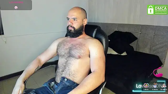 Snapshot of Luke_Diaz7 chatting on 10-01-25, 04:40 Luke Diaz7 online show from 10-01-25, 04:40