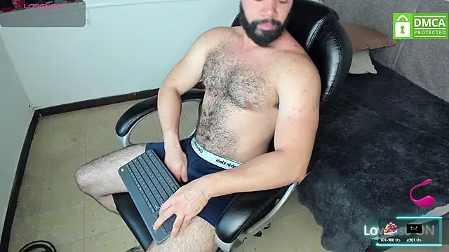 Snapshot of Luke_Diaz7 chatting on 11-10-25, 12:42 Luke Diaz7 online show from 11-10-25, 12:42