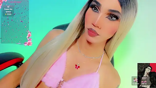 Snapshot of emelly_horny_ chatting on 09-29-25, 07:19 emelly horny online show from 09-29-25, 07:19
