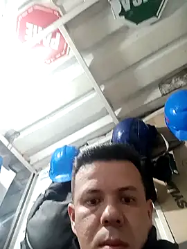 Snapshot of jhon_1988_24 chatting on 02-13-26, 11:56 jhon 1988 24 online show from 02-13-26, 11:56