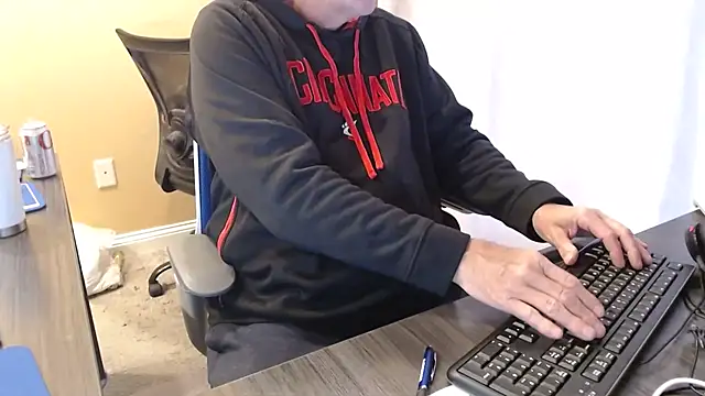 olderandwiser2 online show from 03-05-25, 10:43