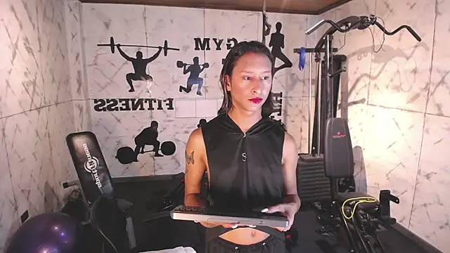 Georgina Palacios  online show from 11-11-25, 03:50