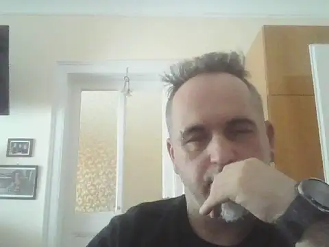 Szolga10 online show from 04-04-26, 02:14