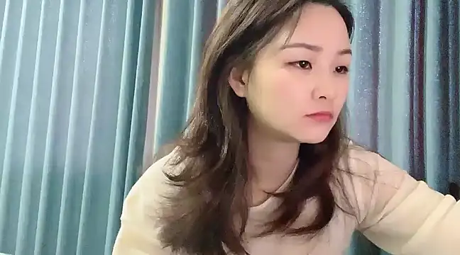 Snapshot of Mia-77 chatting on 03-10-25, 05:43 Mia-77 online show from 03-10-25, 05:43