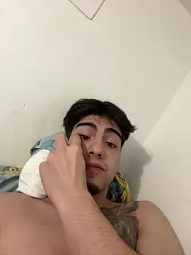 jovencitoboy21 online show from 03-16-25, 10:53