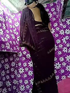 Snapshot of seetatiwari chatting on 02-15-25, 04:01 seetatiwari online show from 02-15-25, 04:01