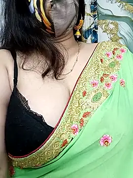 Snapshot of seetatiwari chatting on 01-18-26, 06:23 seetatiwari online show from 01-18-26, 06:23