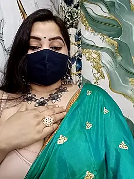 Snapshot of seetatiwari chatting on 02-21-26, 09:21 seetatiwari online show from 02-21-26, 09:21