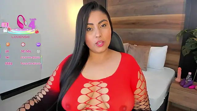 Snapshot of sol_valeria chatting on 10-17-25, 07:05 sol valeria online show from 10-17-25, 07:05