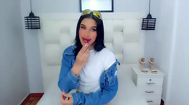 BelovedChain01 online show from 03-18-25, 02:58