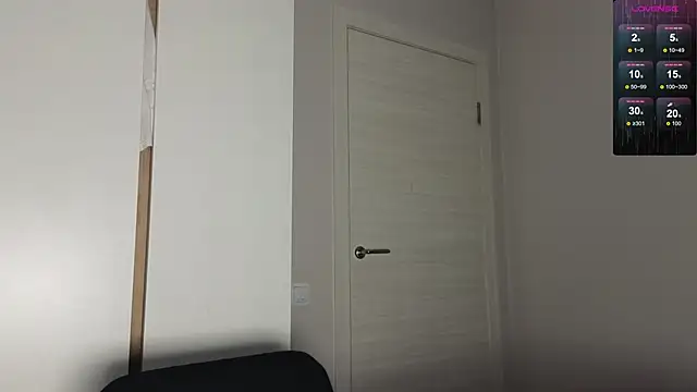 Snapshot of Sakura_Moore chatting on 11-15-25, 02:57 Sakura Moore online show from 11-15-25, 02:57