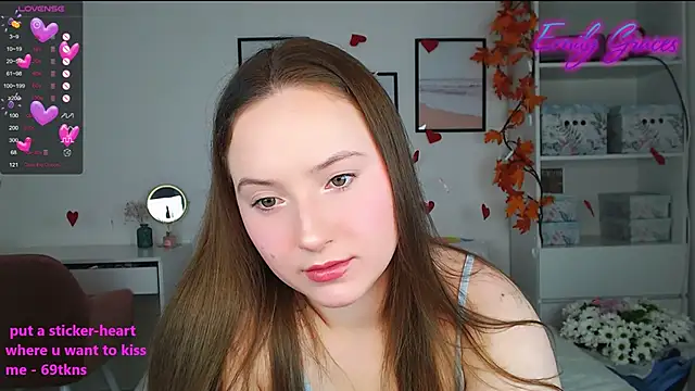 Snapshot of EmilyxxGraces chatting on 02-17-25, 09:41 EmilyxxGraces online show from 02-17-25, 09:41