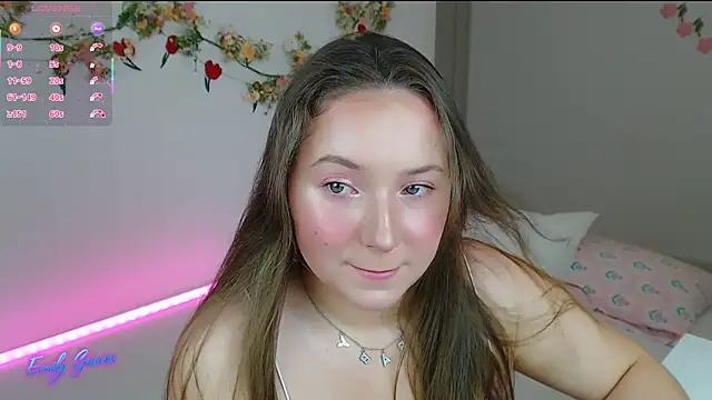 Snapshot of EmilyxxGraces chatting on 05-14-26, 08:26 EmilyxxGraces online show from 05-14-26, 08:26