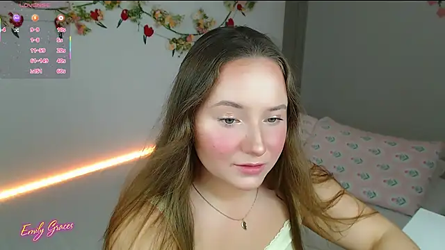 Snapshot of EmilyxxGraces chatting on 05-27-26, 12:18 EmilyxxGraces online show from 05-27-26, 12:18