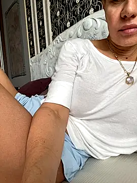 Snapshot of DeboraXporn chatting on 11-24-25, 07:41 DeboraXporn online show from 11-24-25, 07:41