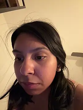 Valeedoll online show from 03-06-26, 04:20