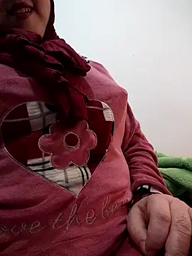 Snapshot of Malak-26 chatting on 01-31-26, 09:57 Malak-26 online show from 01-31-26, 09:57