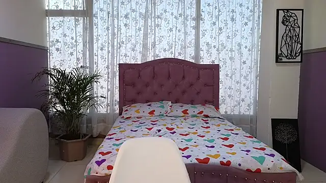 sweet ahinara online show from 09-13-25, 08:52