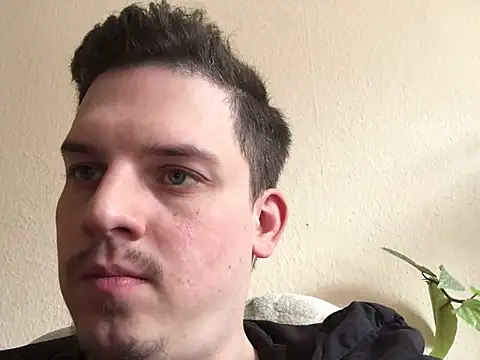 key18cm online show from 10-05-25, 01:53