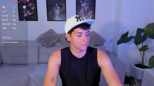  JacobMiller   online show from 02-18-25, 04:37