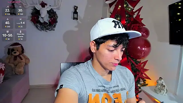 Snapshot of _JacobMiller__ chatting on 11-28-25, 05:32 JacobMiller online show from 11-28-25, 05:32