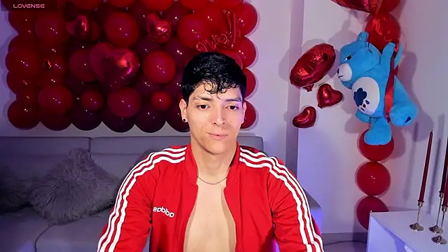 Snapshot of _JacobMiller__ chatting on 02-13-26, 01:23 JacobMiller online show from 02-13-26, 01:23