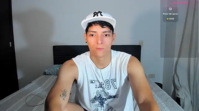  JacobMiller   online show from 06-11-26, 10:52