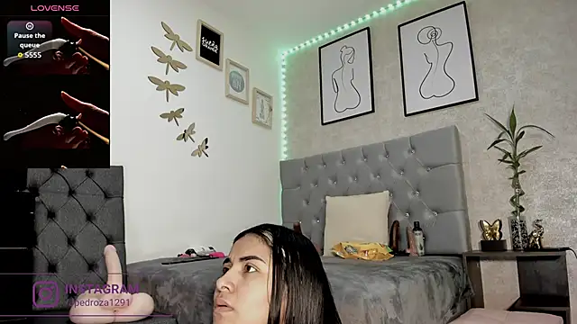 Snapshot of crystal_beennz chatting on 12-01-25, 01:54 crystal beennz online show from 12-01-25, 01:54