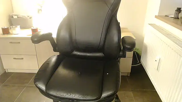 Snapshot of HotLady66 chatting on 02-13-25, 01:05 HotLady66 online show from 02-13-25, 01:05