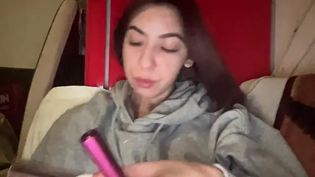 sarrah rossy online show from 03-04-25, 01:55