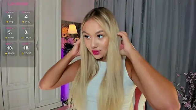 Snapshot of _Loneve__ chatting on 09-16-25, 03:35 Loneve online show from 09-16-25, 03:35