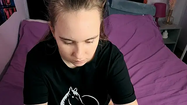 Snapshot of Lika_0ne chatting on 11-21-25, 12:26 Lika 0ne online show from 11-21-25, 12:26