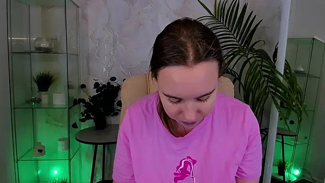 Snapshot of Lika_0ne chatting on 01-11-26, 12:10 Lika 0ne online show from 01-11-26, 12:10