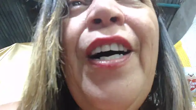 Snapshot of alina_maturehot chatting on 03-10-25, 02:59 alina maturehot online show from 03-10-25, 02:59