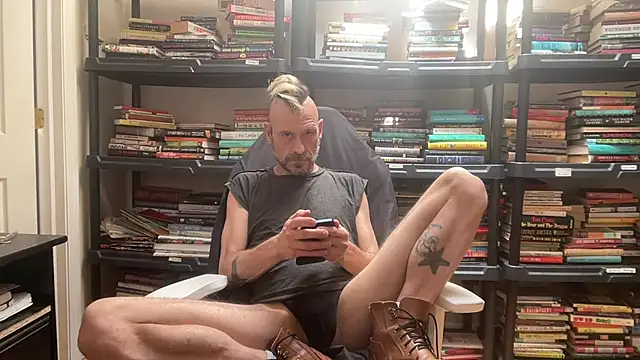 Snapshot of SubtleForest616 chatting on 05-29-26, 06:17 SubtleForest616 online show from 05-29-26, 06:17