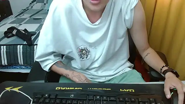 Snapshot of duo_peludoo chatting on 06-16-26, 05:04 duo peludoo online show from 06-16-26, 05:04