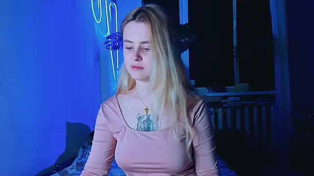 Snapshot of Alexa_Pirs chatting on 03-11-25, 08:31 Alexa Pirs online show from 03-11-25, 08:31