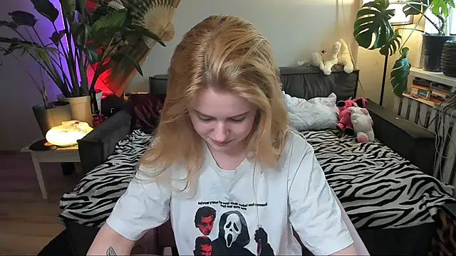 Alexa Pirs online show from 03-24-26, 12:10