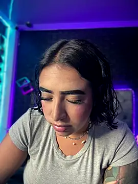 Scarlett-LS online show from 12-23-25, 02:20