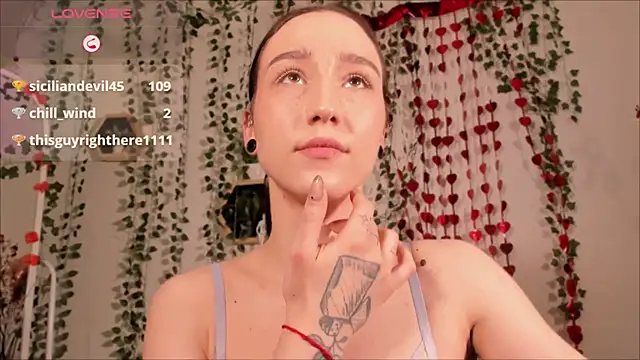 Snapshot of Smoke_of_soul_ chatting on 02-17-25, 07:53 Smoke of soul  online show from 02-17-25, 07:53