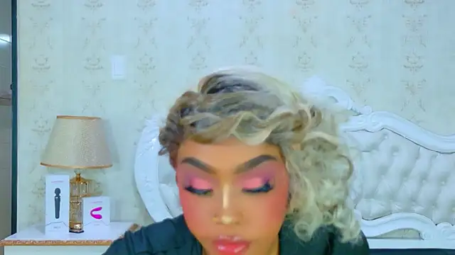 TianahGlow online show from 02-14-26, 06:48