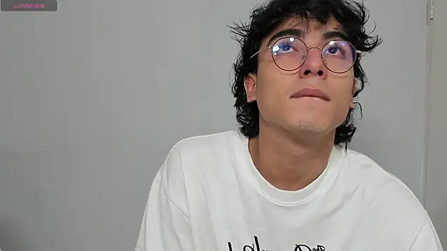 Snapshot of salvatore_montt chatting on 02-12-25, 09:31 salvatore montt online show from 02-12-25, 09:31