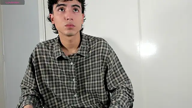 Snapshot of salvatore_montt chatting on 03-01-25, 09:48 salvatore montt online show from 03-01-25, 09:48