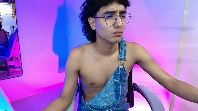 Snapshot of salvatore_montt chatting on 09-09-25, 05:40 salvatore montt online show from 09-09-25, 05:40