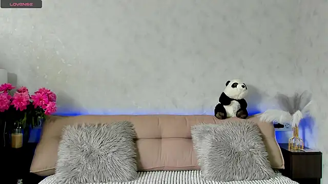 Snapshot of Tina_Mart chatting on 05-30-26, 08:33 Tina Mart online show from 05-30-26, 08:33