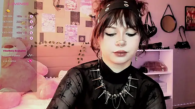 Snapshot of marynixoxo chatting on 02-16-26, 09:05 marynixoxo online show from 02-16-26, 09:05