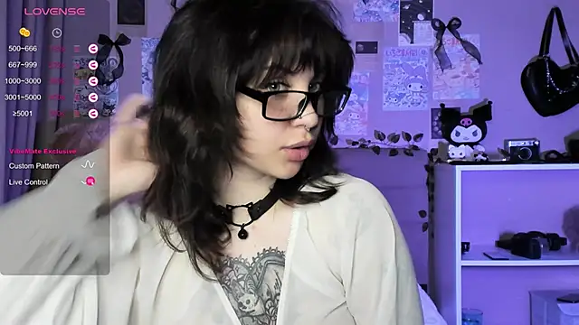 Snapshot of marynixoxo chatting on 02-26-26, 04:28 marynixoxo online show from 02-26-26, 04:28